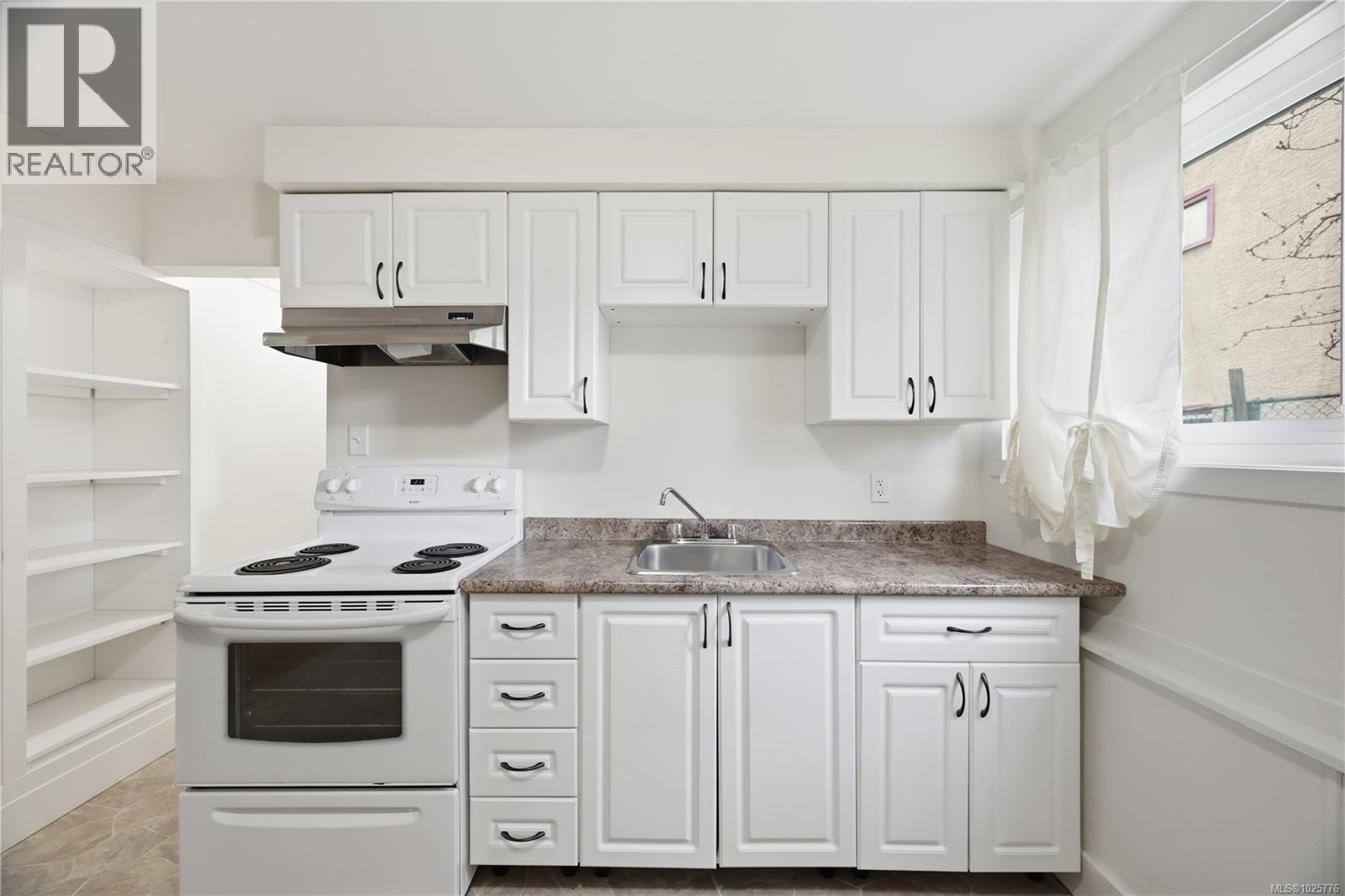 2535 Prior St, Victoria