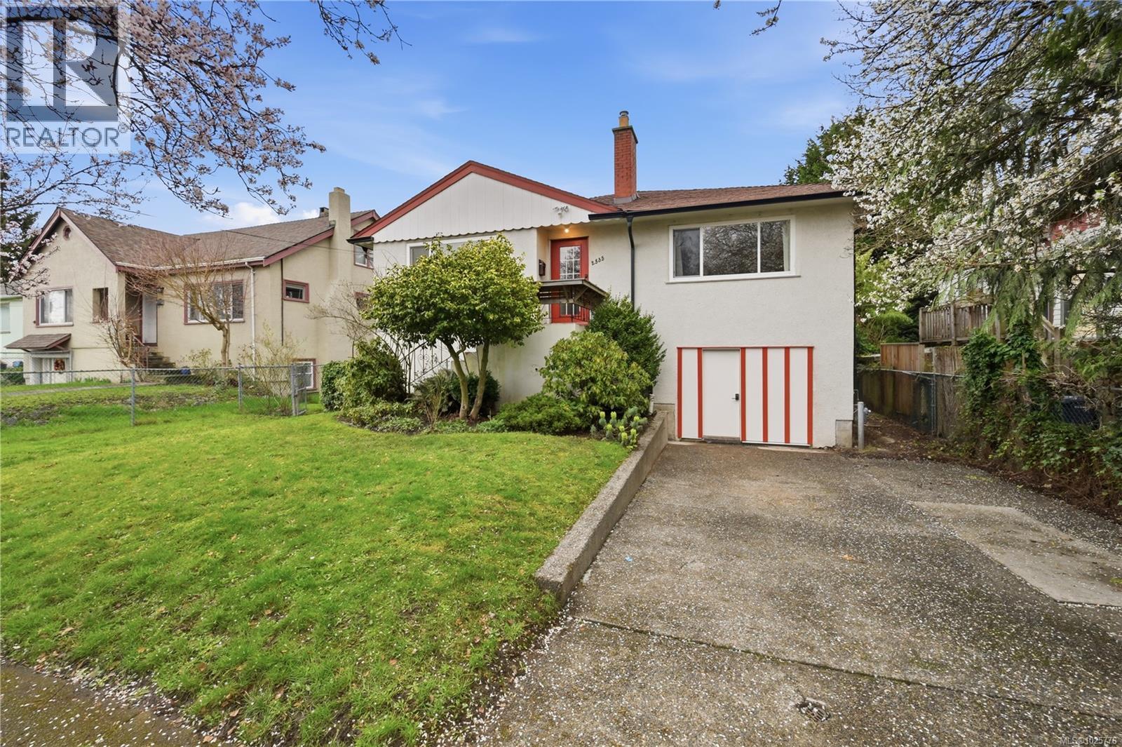 2535 Prior St, Victoria