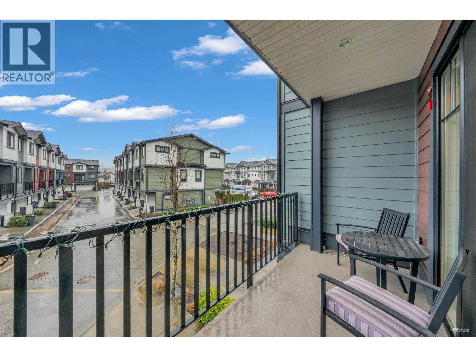 3 188 WOOD STREET, New Westminster