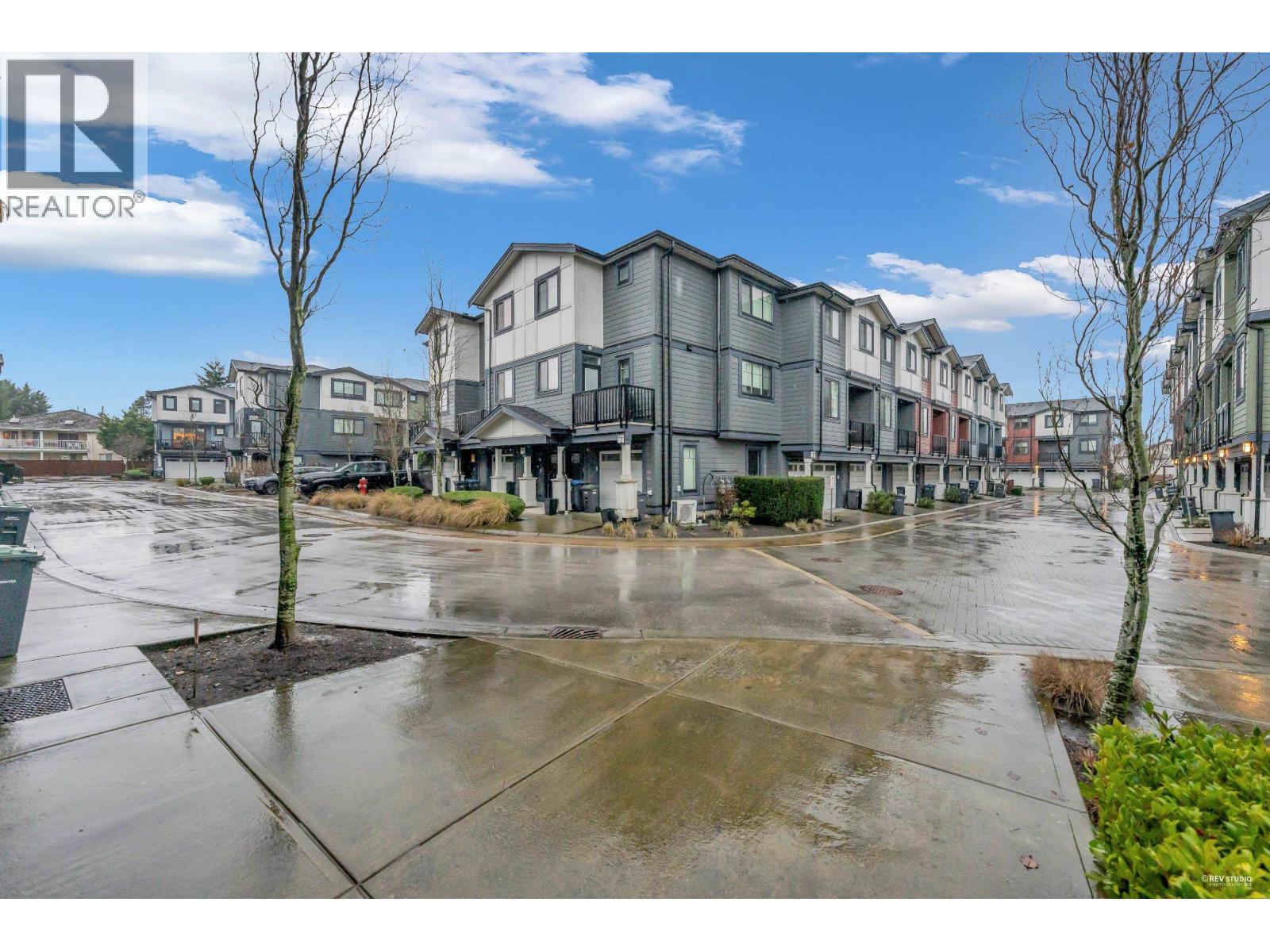 3 188 WOOD STREET, New Westminster