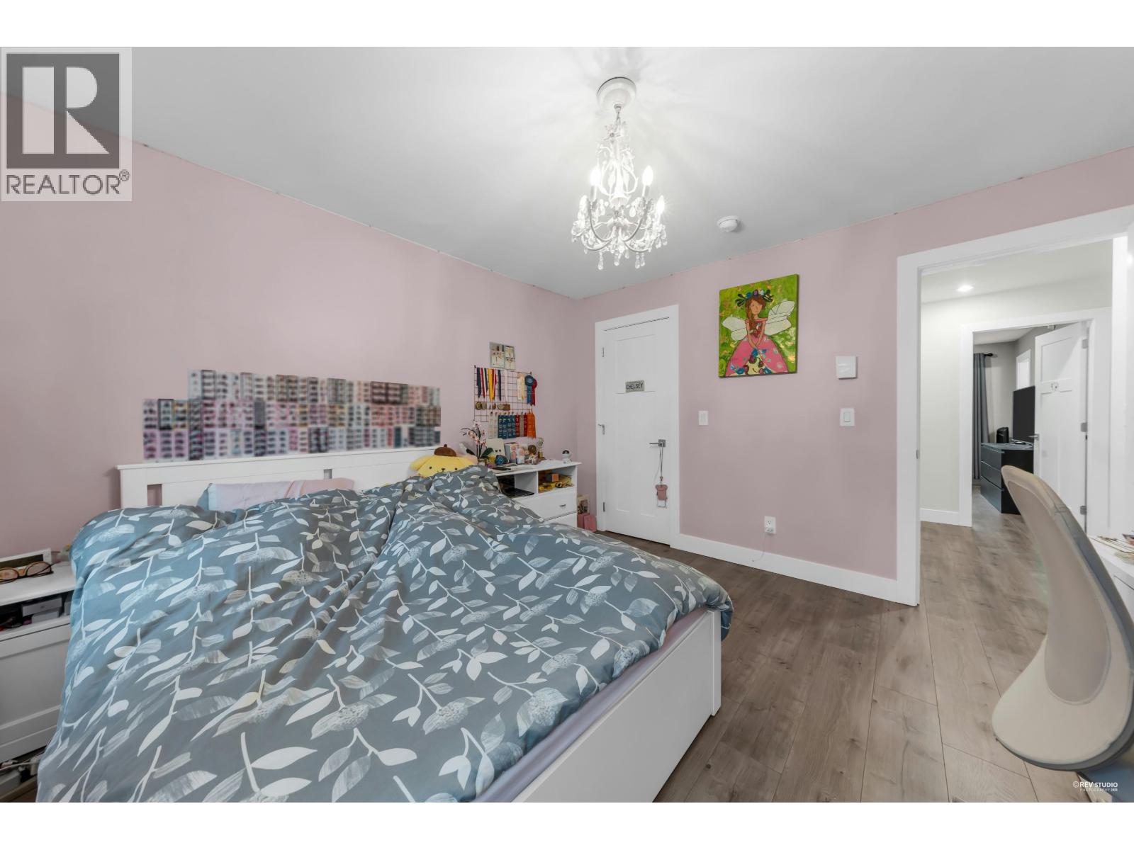 3 188 WOOD STREET, New Westminster