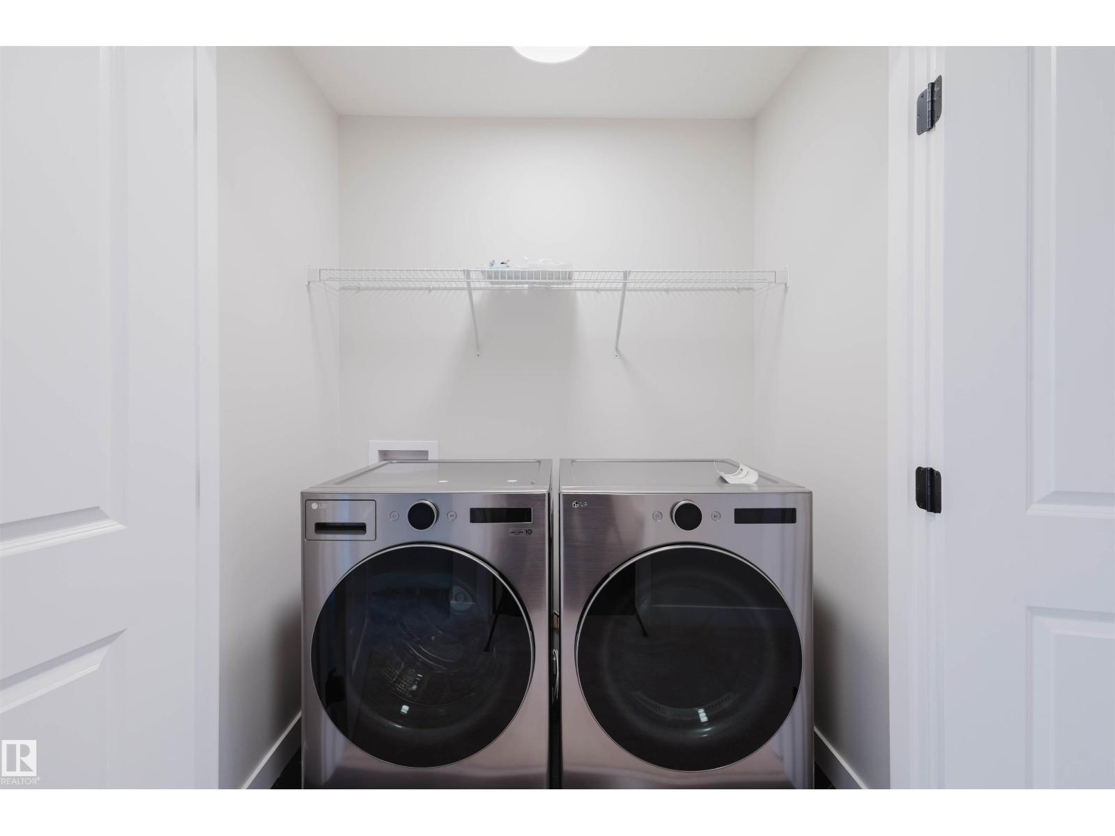 8292 Kiriak LO SW, Edmonton