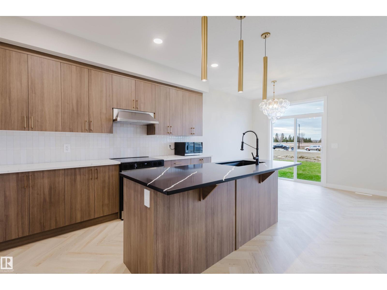 8292 Kiriak LO SW, Edmonton