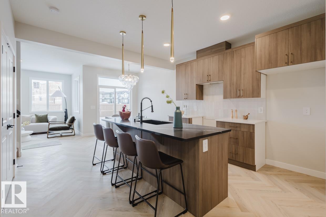 2635 62 ST SW, Edmonton