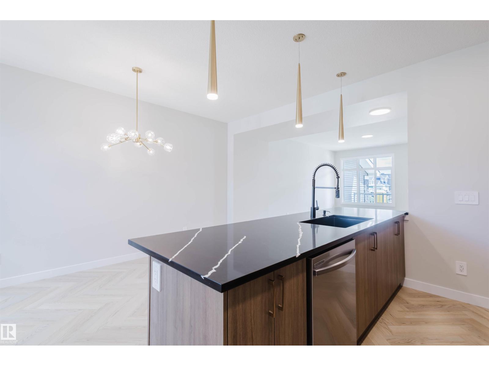 2114 CROSSBILL LN NW, Edmonton