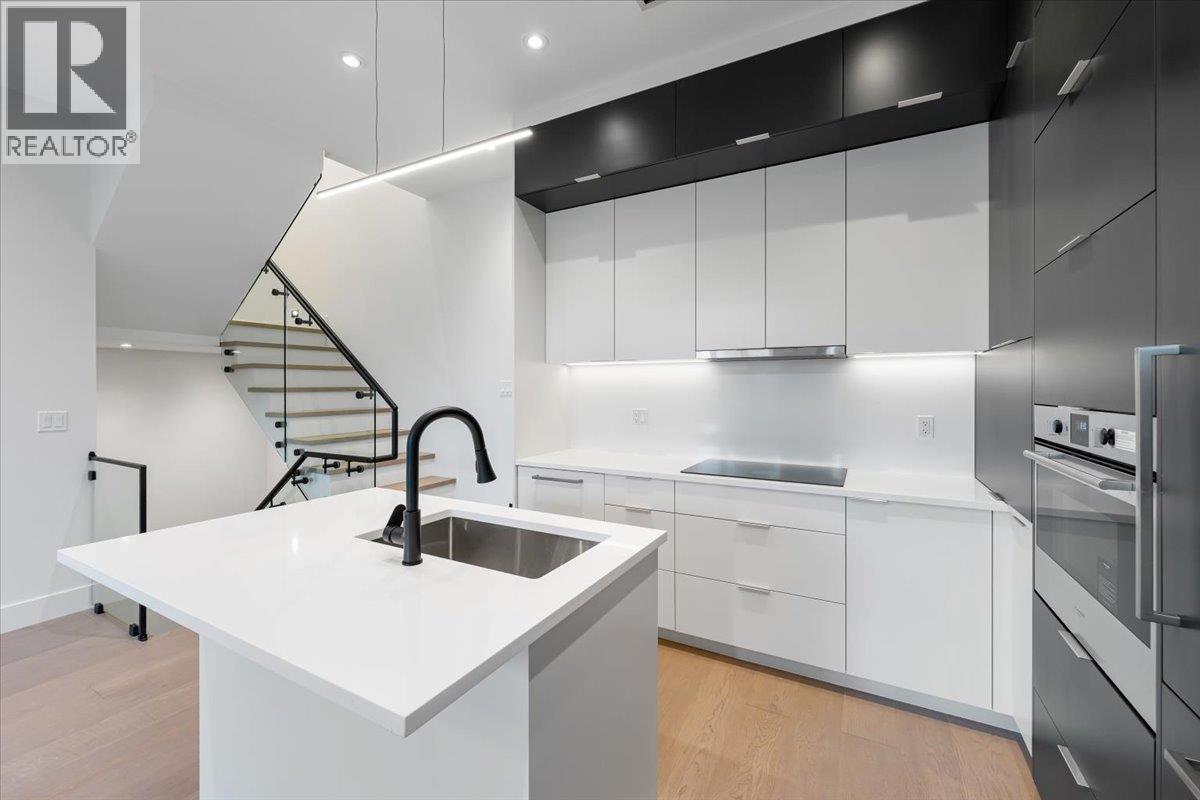 103 1518 HATTON AVENUE, Burnaby