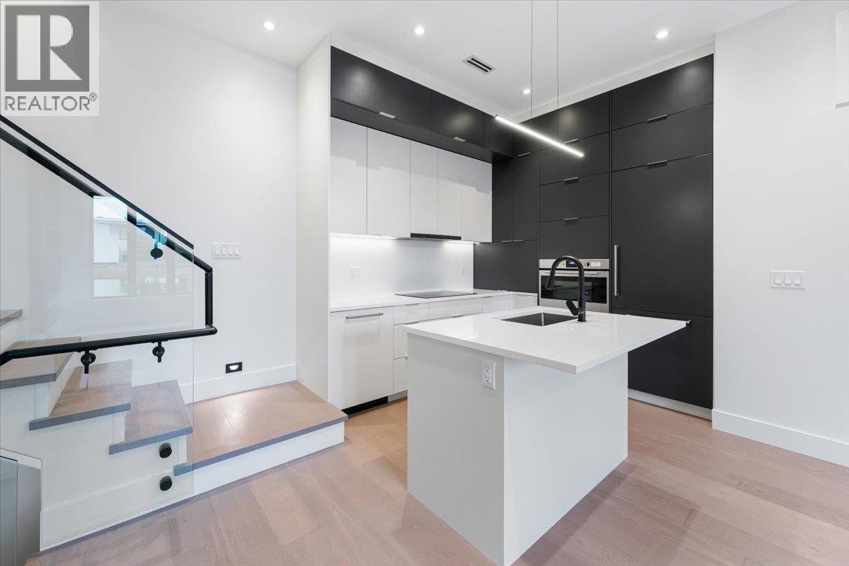 103 1518 HATTON AVENUE, Burnaby