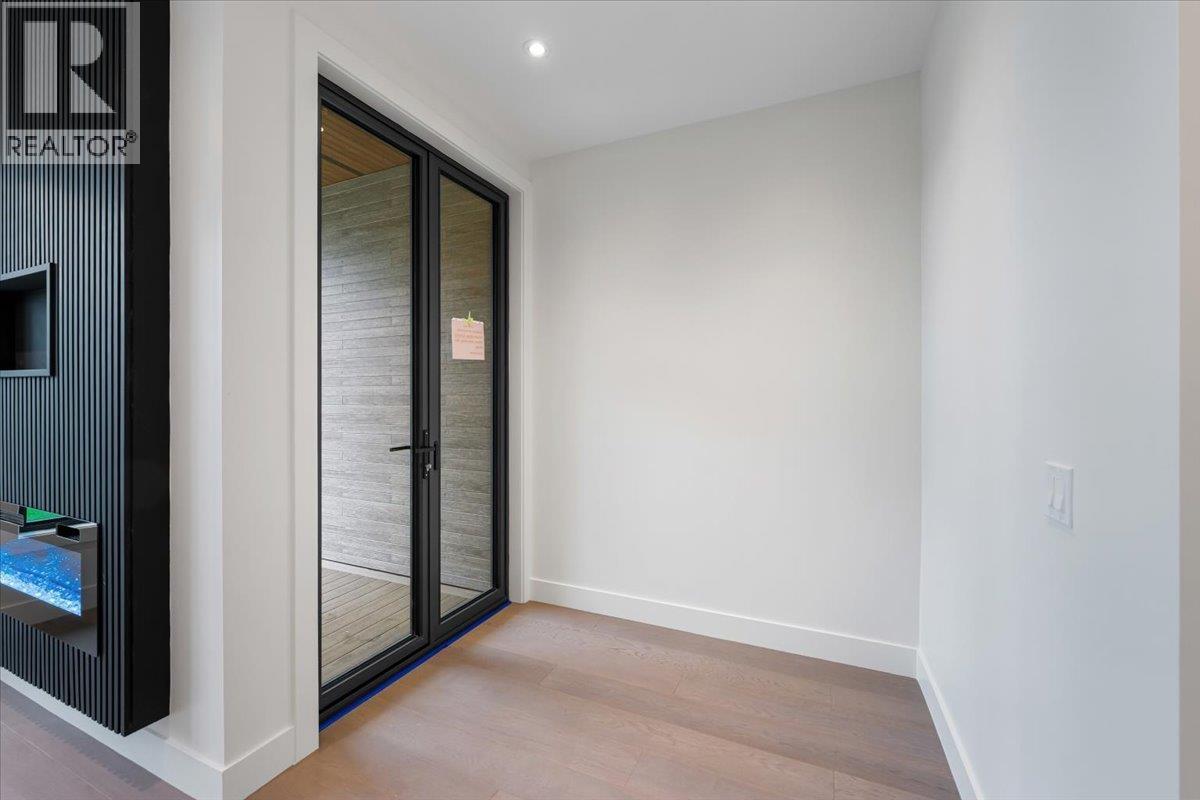 103 1518 HATTON AVENUE, Burnaby