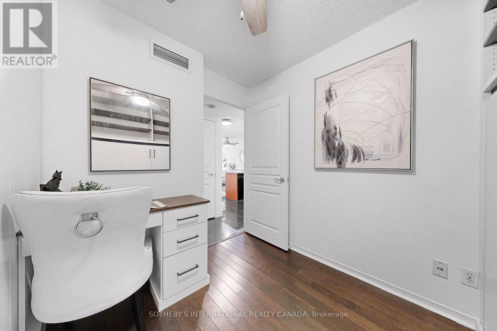 #204 55 HARRISON GARDEN BOULEVARD - 24