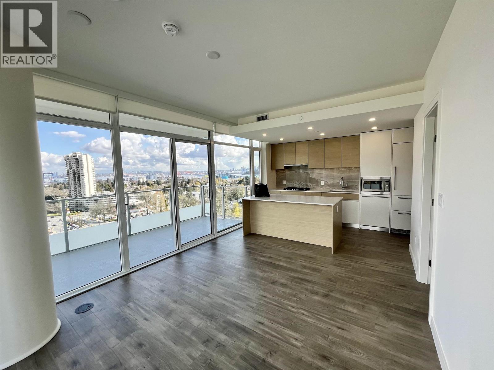 902 200 KLAHANIE COURT, West Vancouver