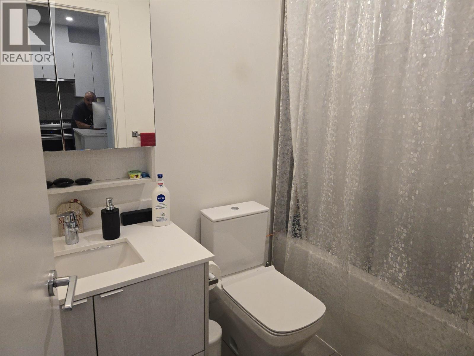 609 717 BRESLAY STREET, Coquitlam