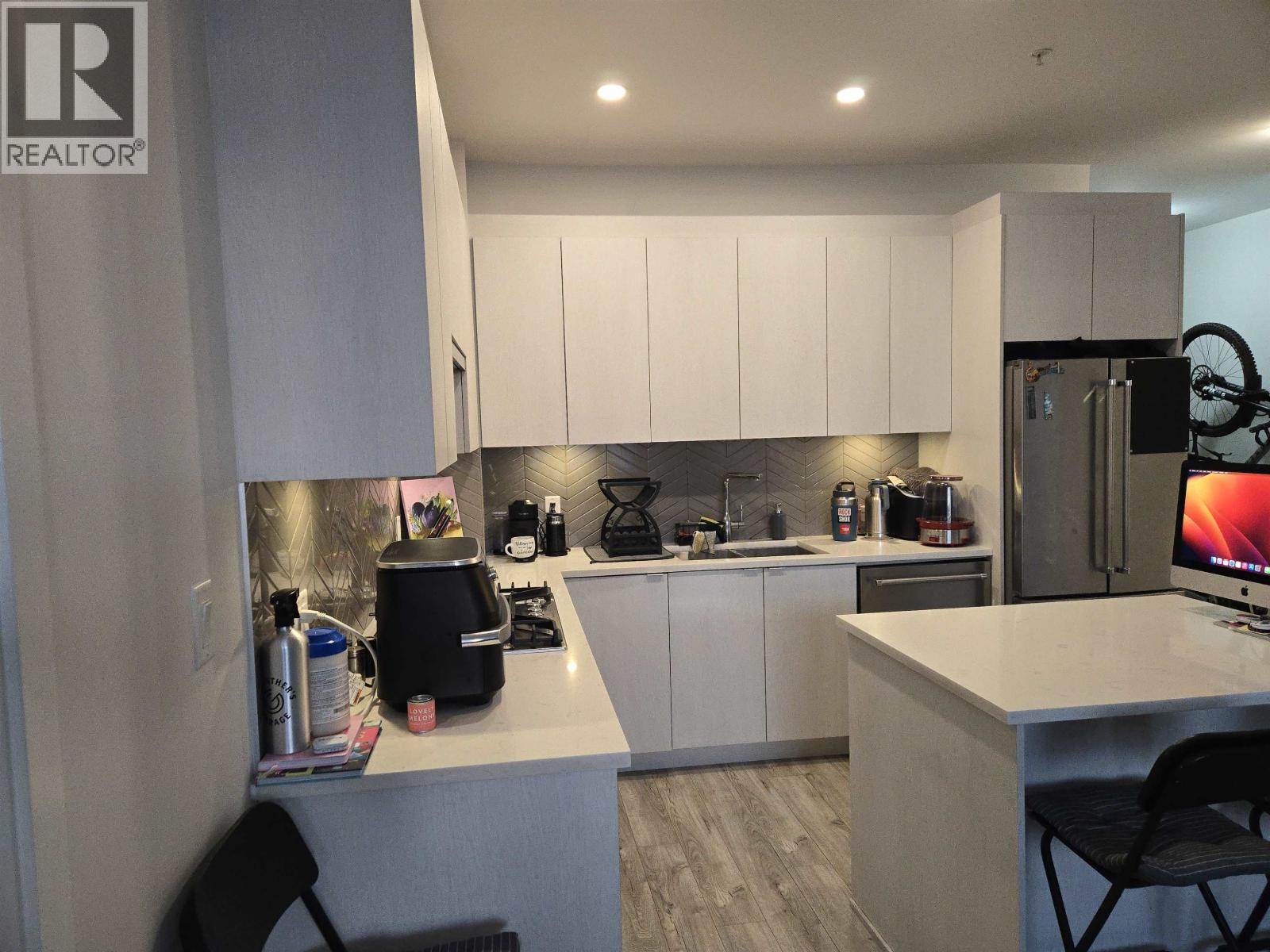 609 717 BRESLAY STREET, Coquitlam