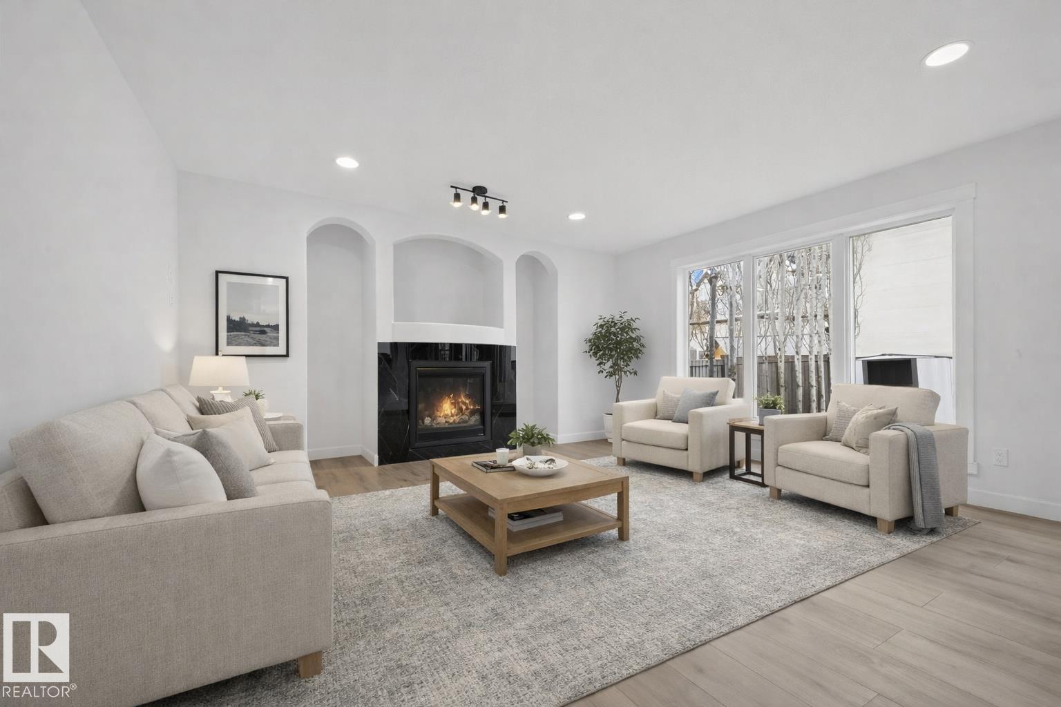 10916 175 AV NW, Edmonton