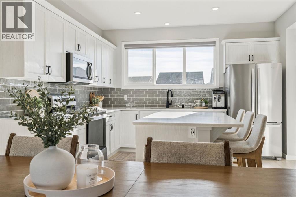 22 Precedence Glen, Cochrane