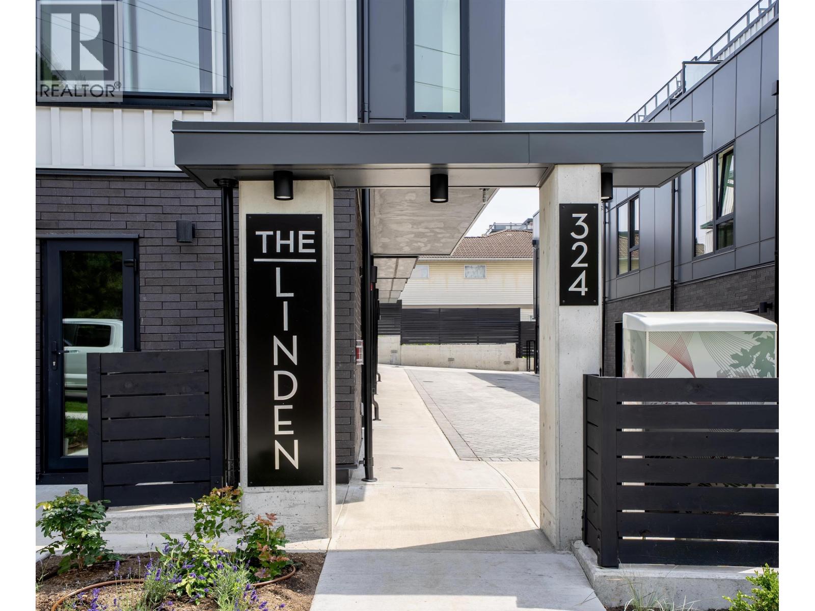 TH8 324 E RIDGEWAY AVENUE, North Vancouver