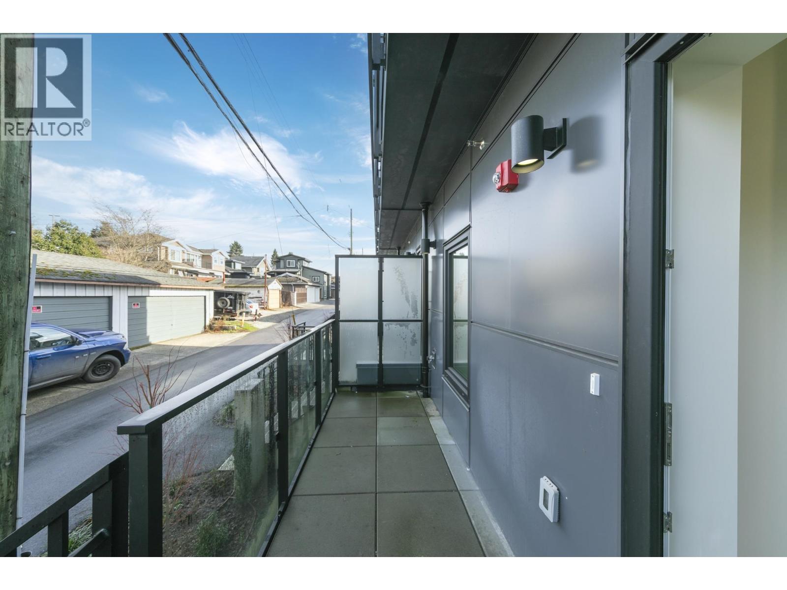 TH8 324 E RIDGEWAY AVENUE, North Vancouver