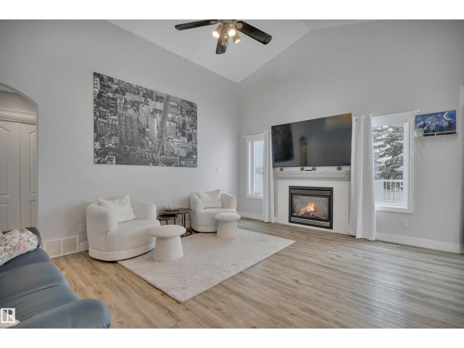 6 HIGHLAND CO, Sherwood Park