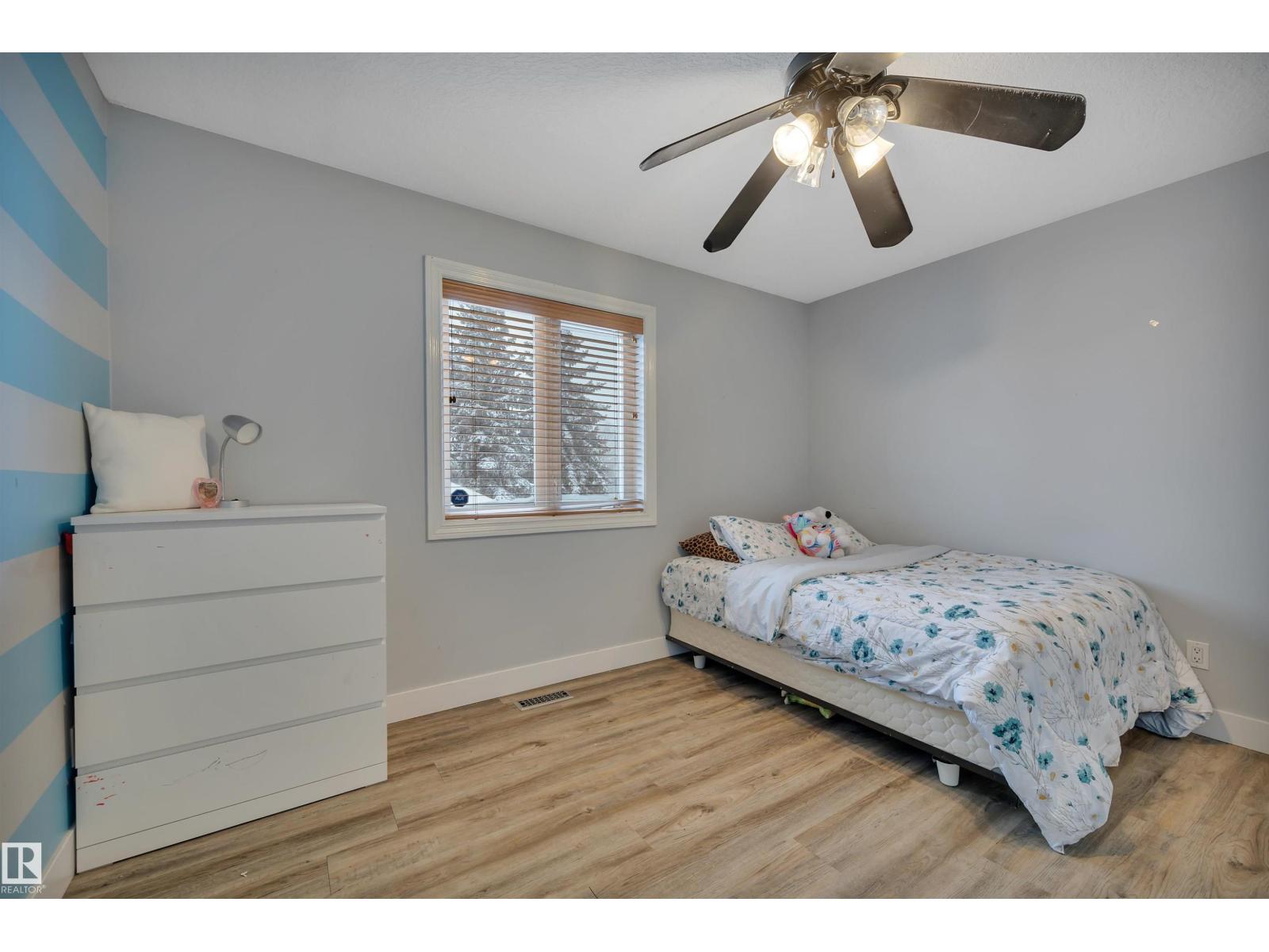 6 HIGHLAND CO, Sherwood Park