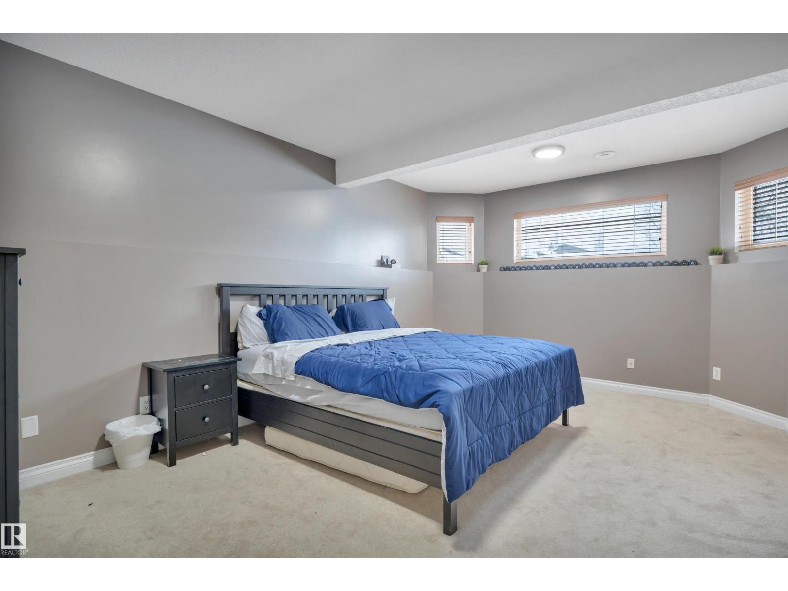 6 HIGHLAND CO, Sherwood Park