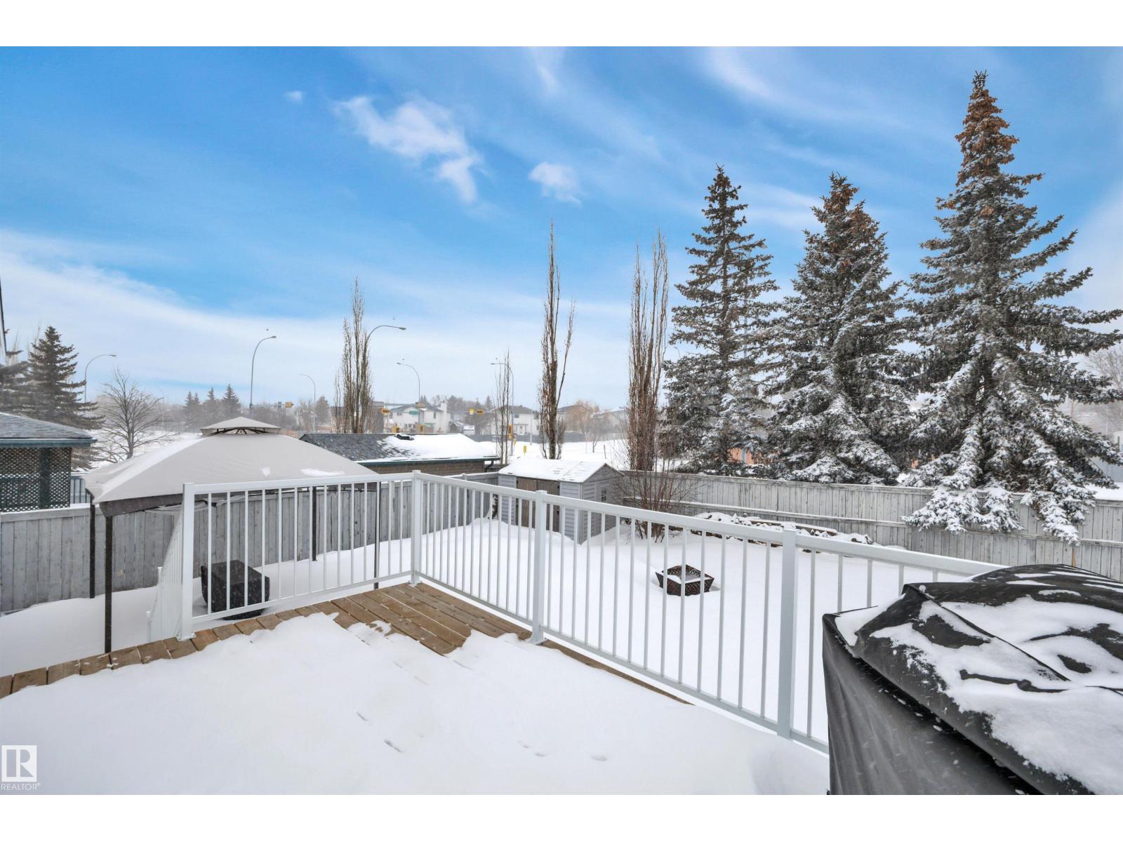 6 HIGHLAND CO, Sherwood Park