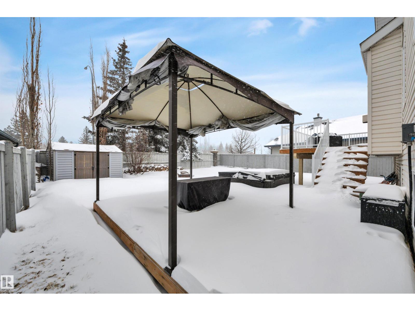 6 HIGHLAND CO, Sherwood Park