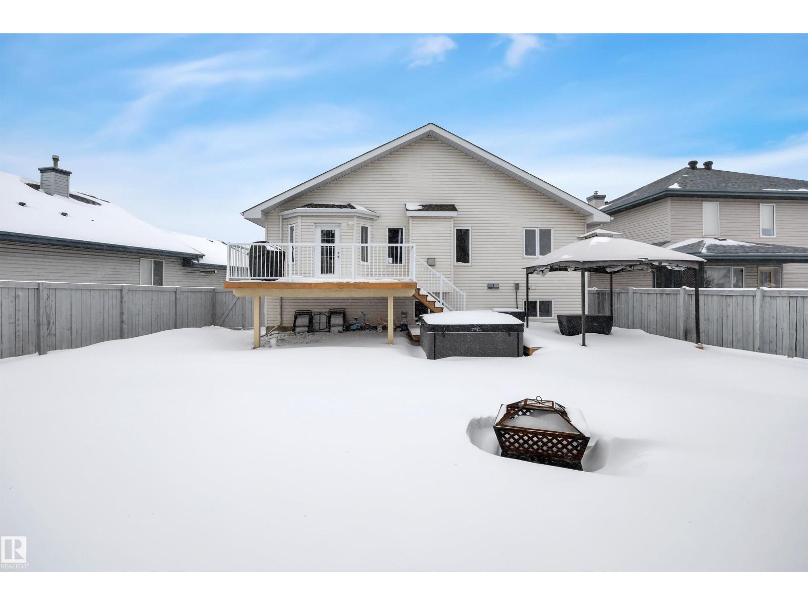 6 HIGHLAND CO, Sherwood Park