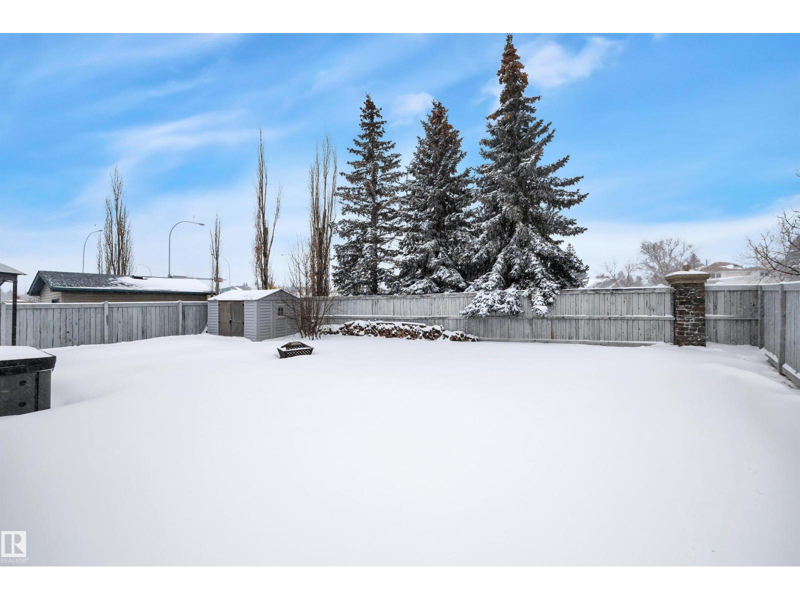 6 HIGHLAND CO, Sherwood Park