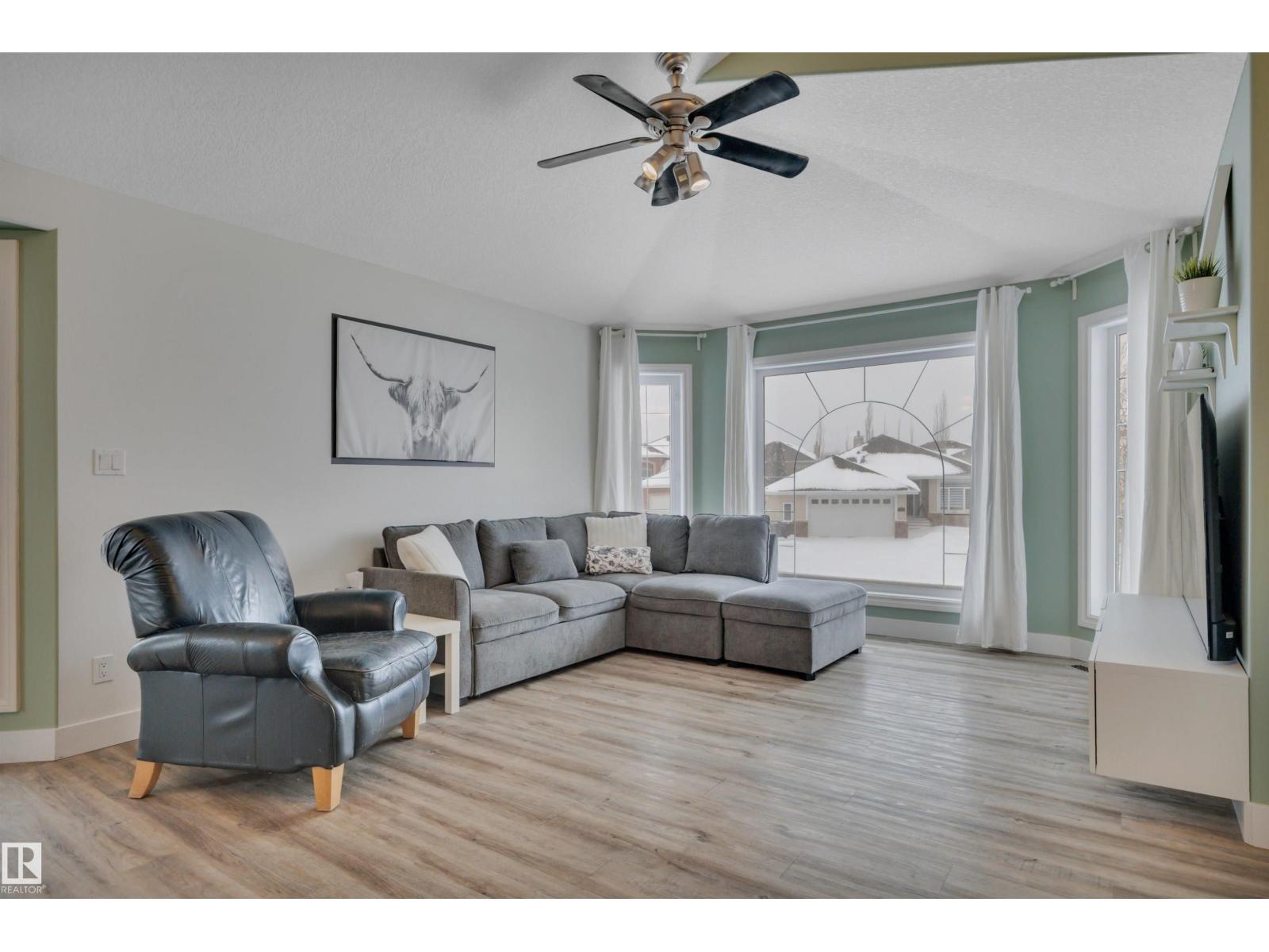 6 HIGHLAND CO, Sherwood Park