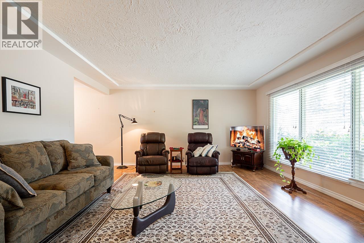 3726 SEFTON STREET, Port Coquitlam