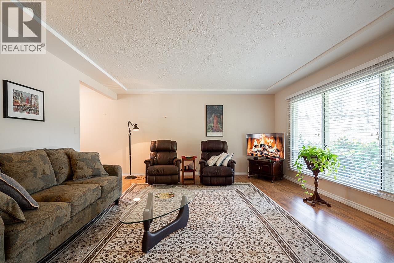 3726 SEFTON STREET, Port Coquitlam