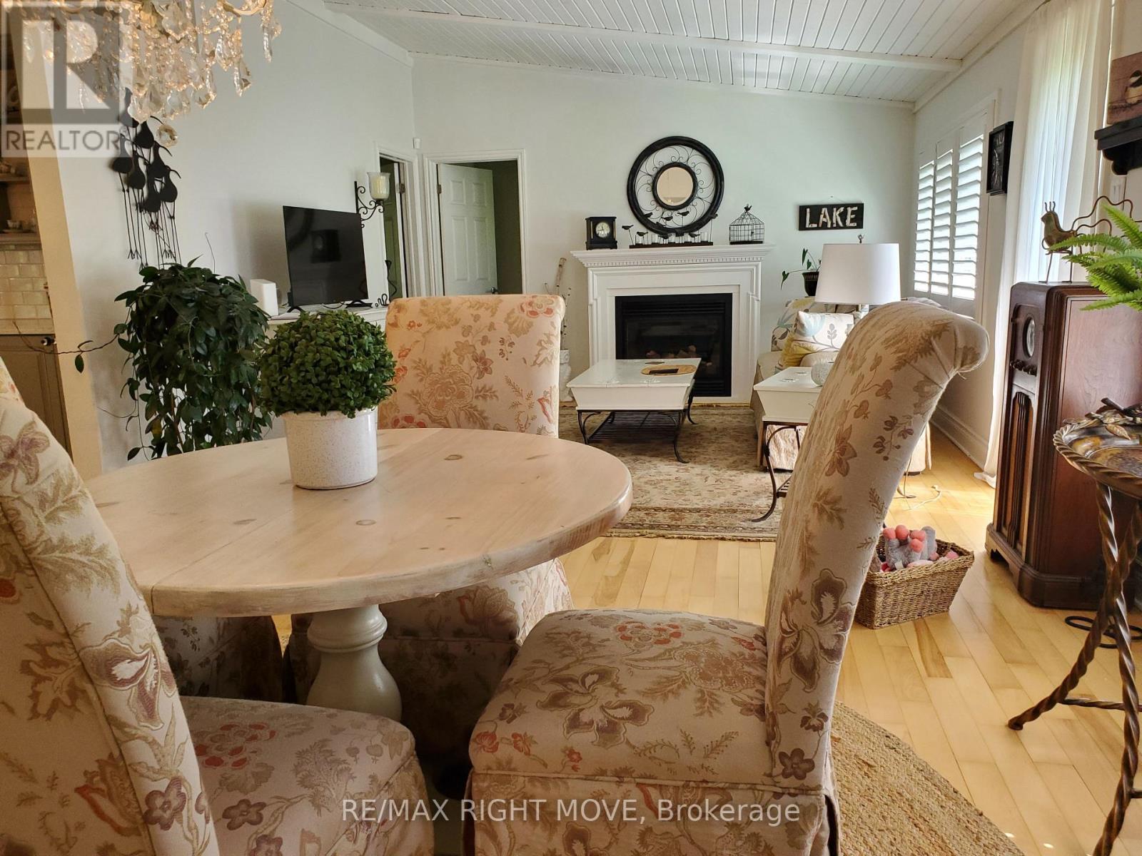 3528 GLENHAVEN BEACH ROAD - 14