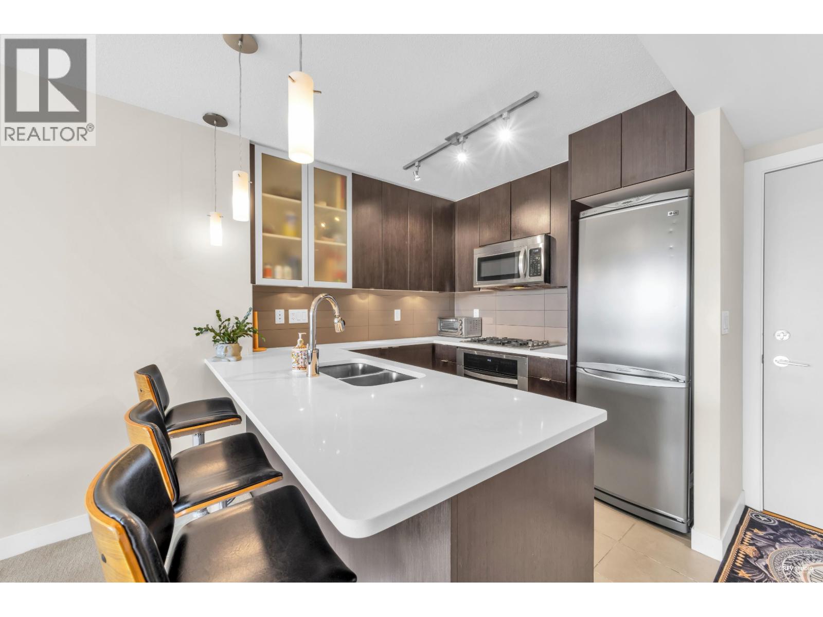 802 7325 ARCOLA STREET, Burnaby