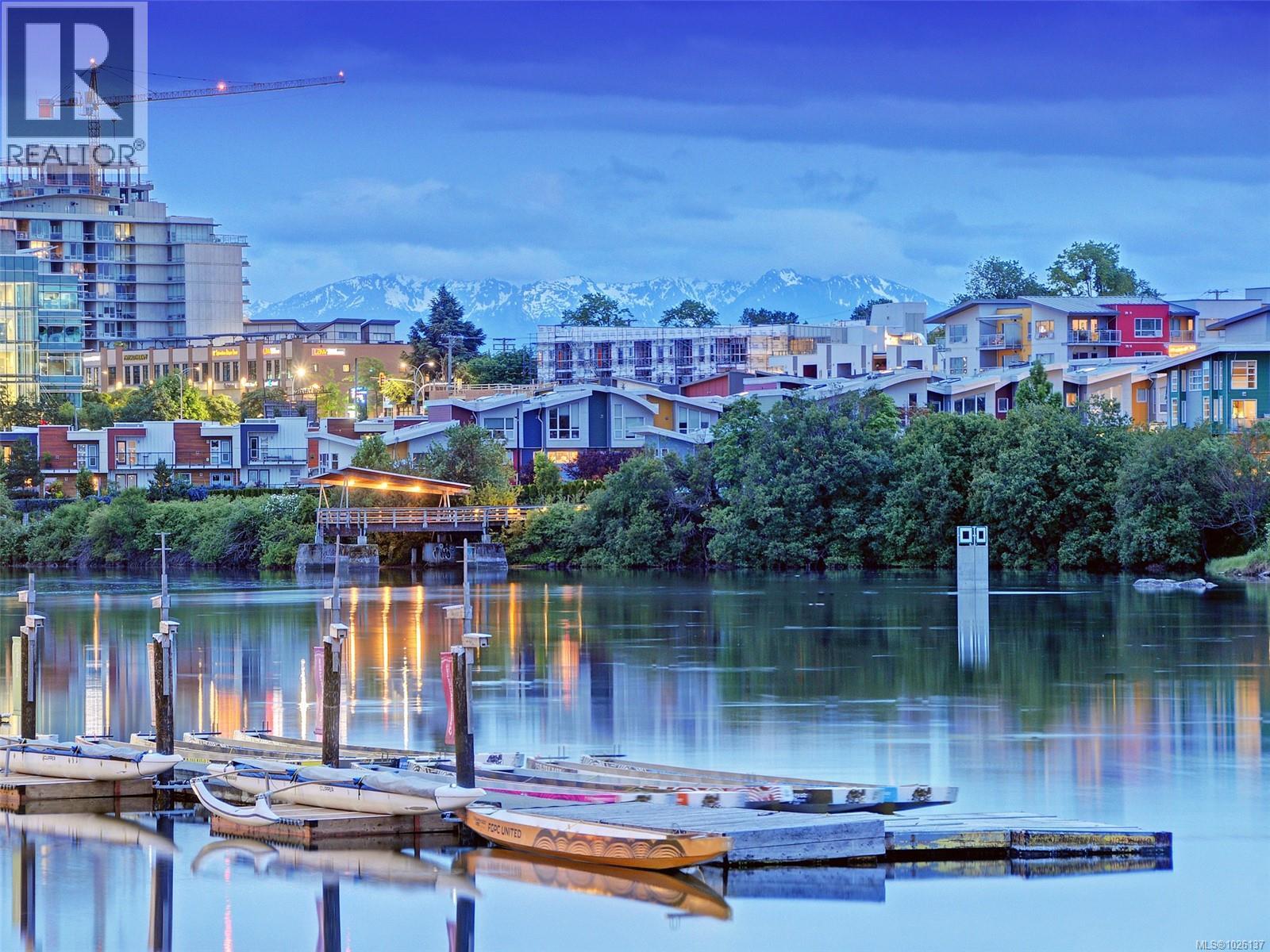 402 797 Tyee Road, Victoria