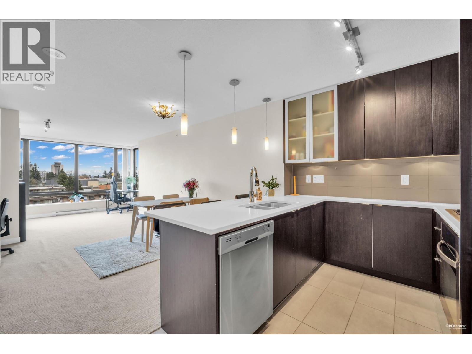 802 7325 ARCOLA STREET, Burnaby