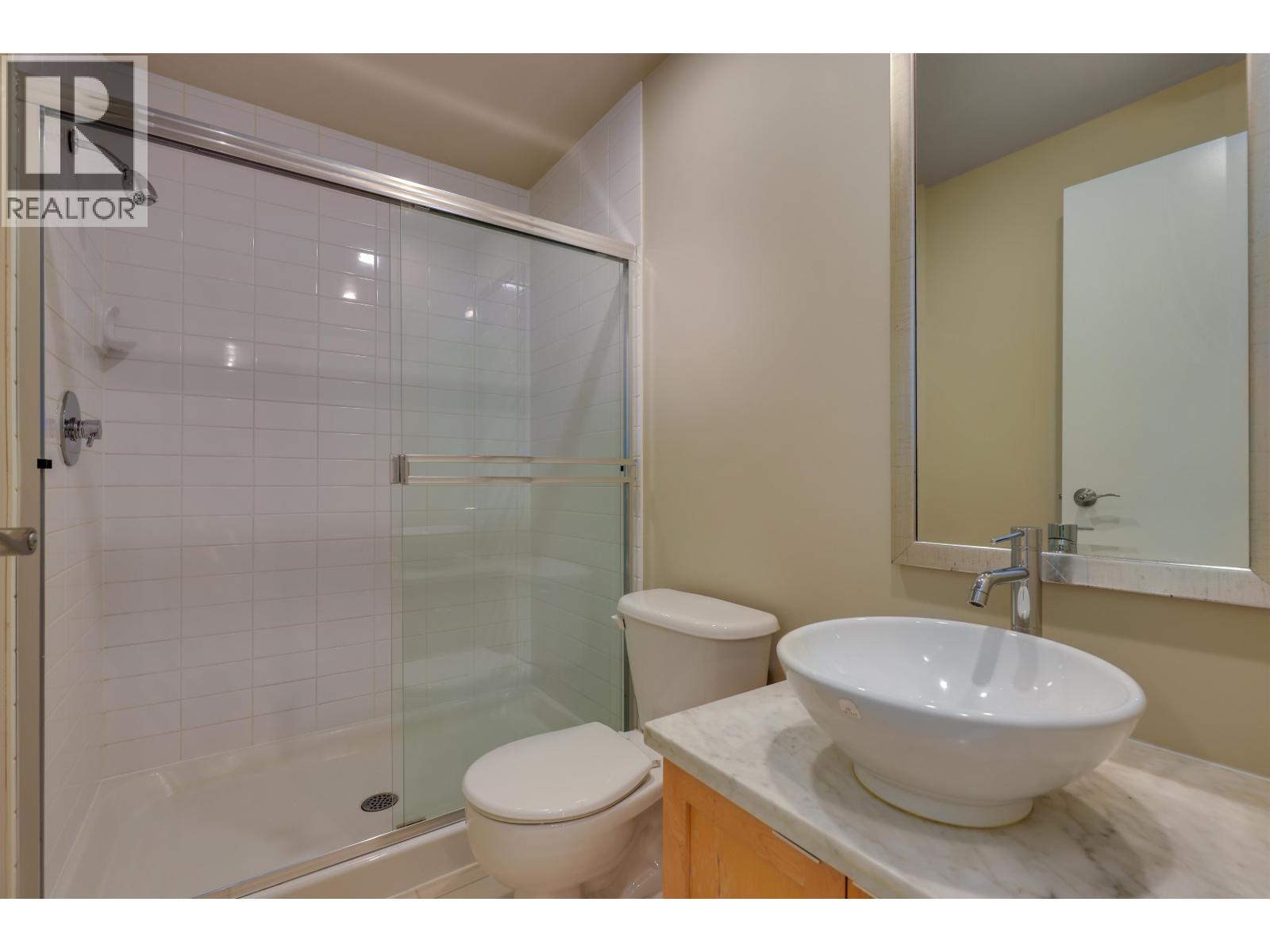 1004 6823 STATION HILL DRIVE, Burnaby