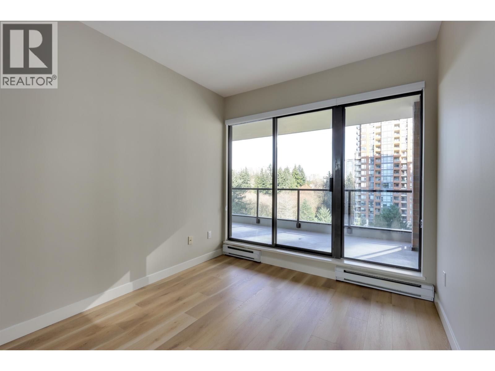 1004 6823 STATION HILL DRIVE, Burnaby