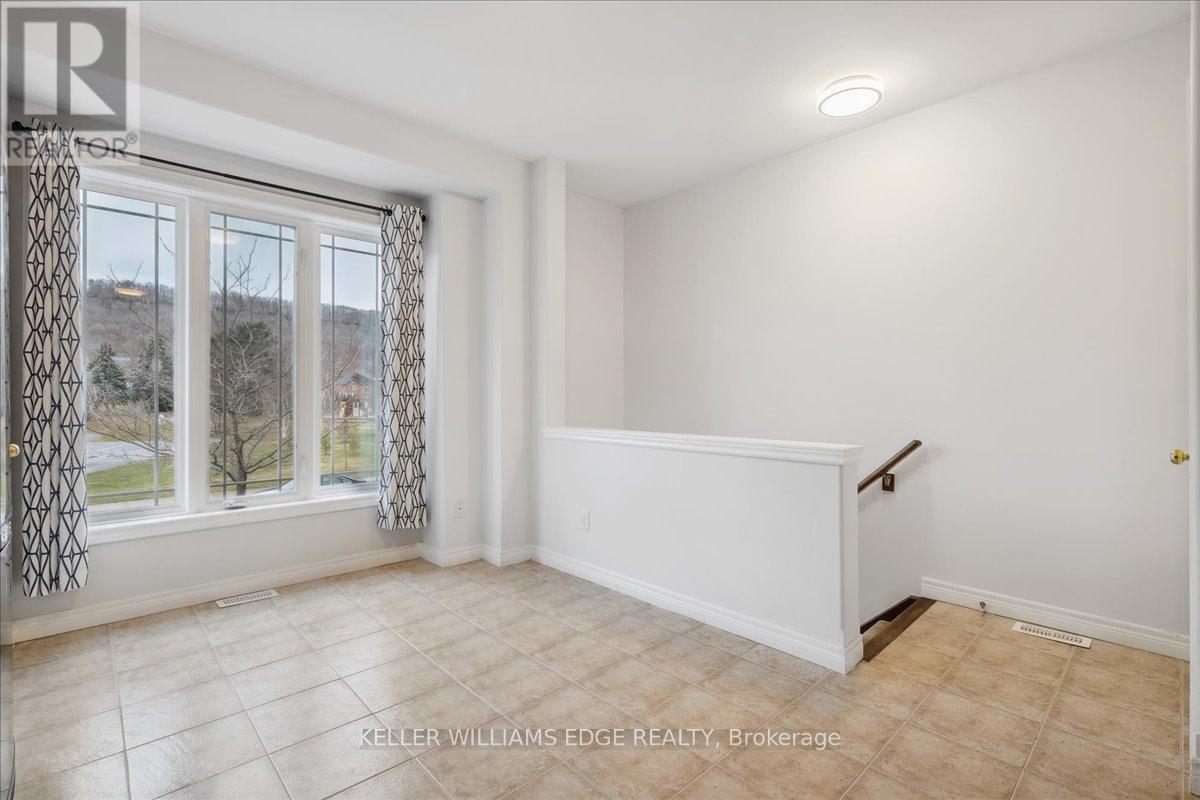 65 WILLOW LANE - Photo 5 of 37, Grimsby (Grimsby West), Ontario