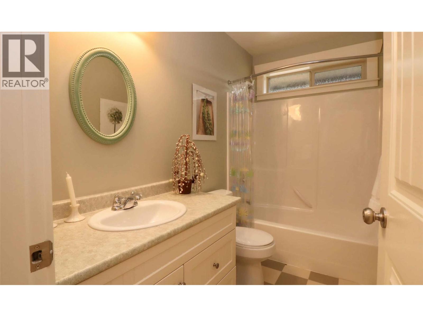 #195 2633 SQUILAX ANGLEMONT ROAD - 19