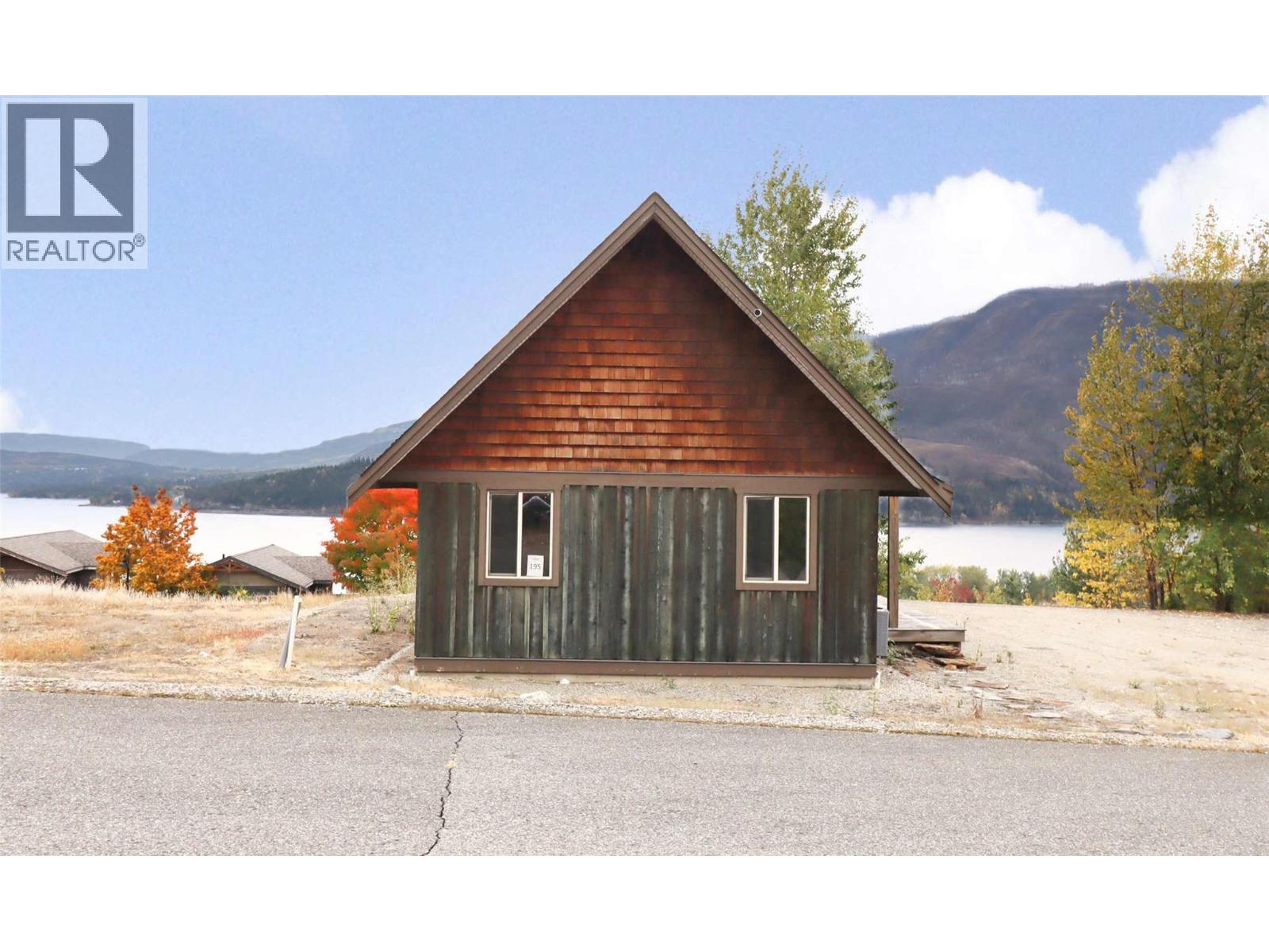 #195 2633 SQUILAX ANGLEMONT ROAD - 25