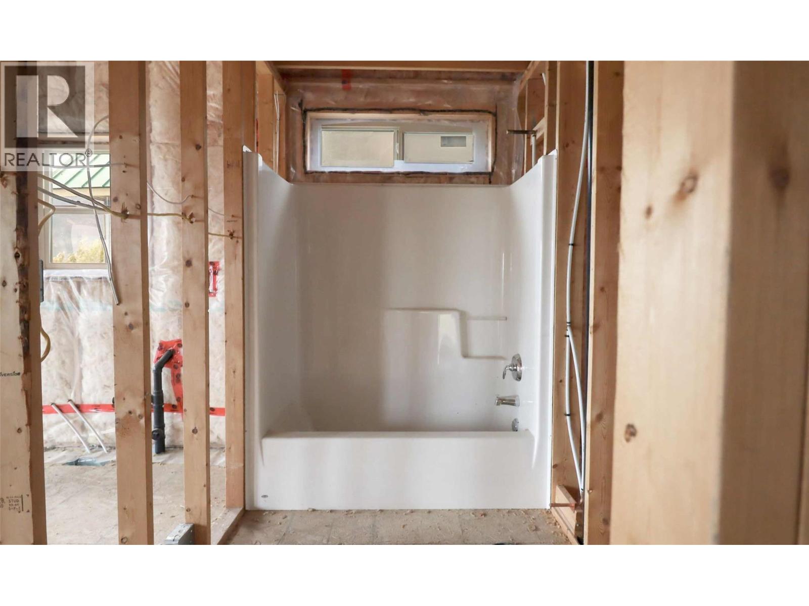 #140 2633 SQUILAX ANGLEMONT ROAD - 16