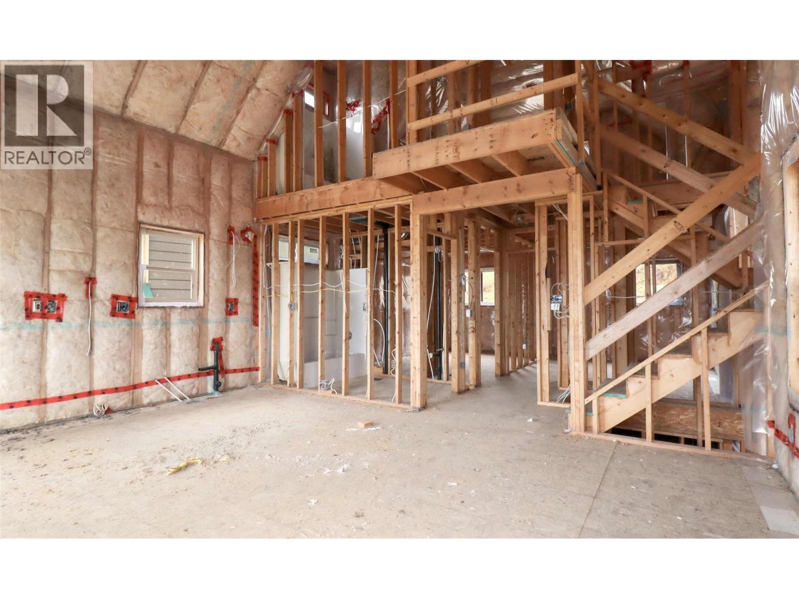 #140 2633 SQUILAX ANGLEMONT ROAD - 8