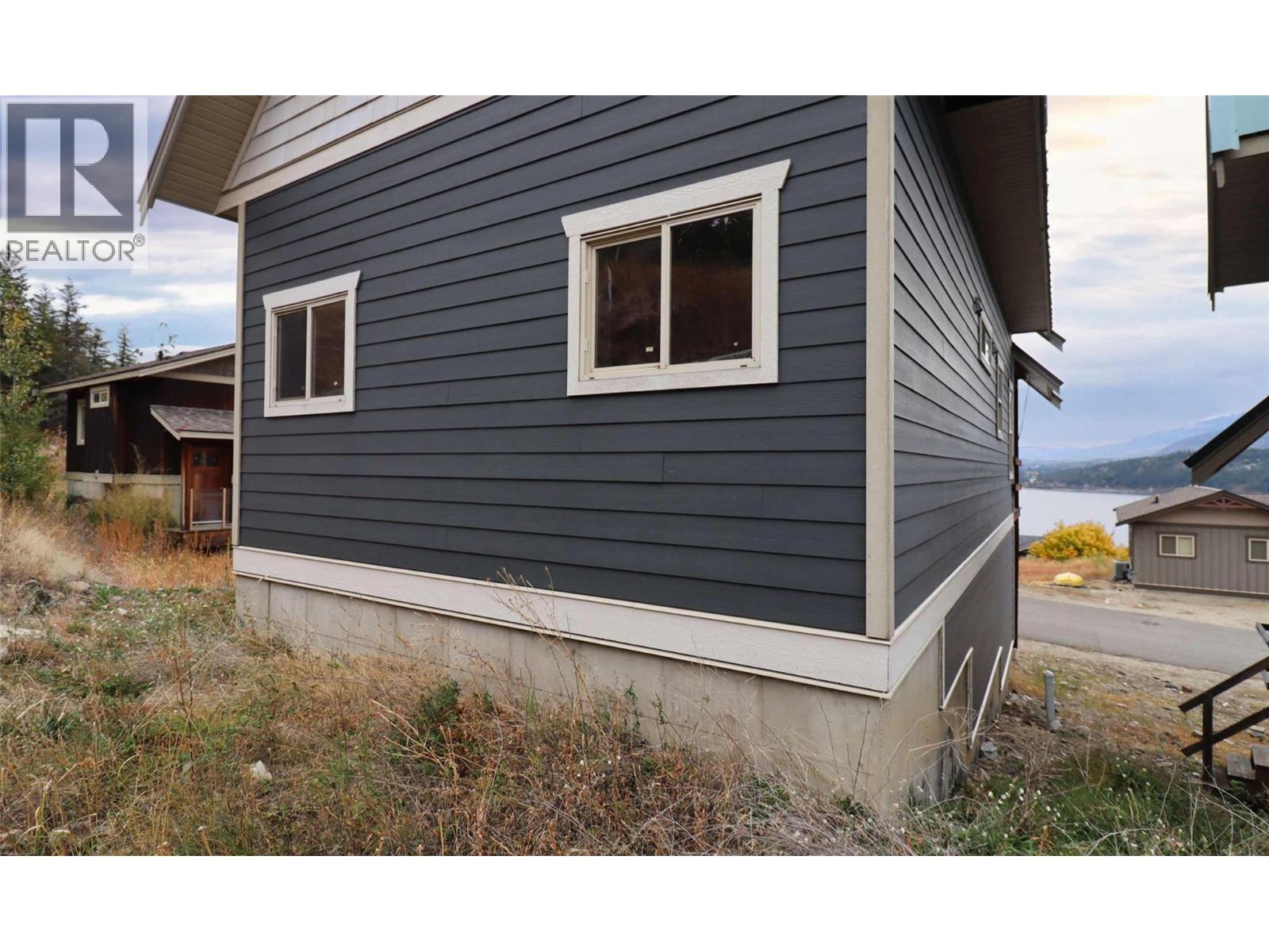 #140 2633 SQUILAX ANGLEMONT ROAD - 30