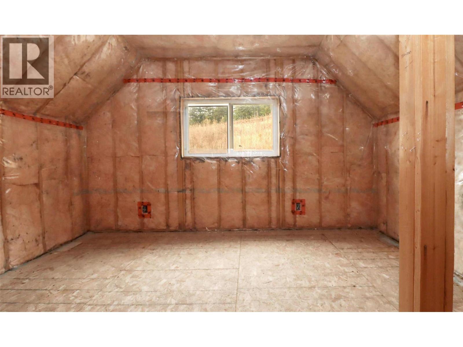 #140 2633 SQUILAX ANGLEMONT ROAD - 20