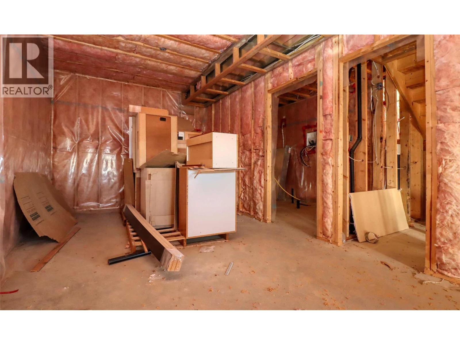 #141 2633 SQUILAX ANGLEMONT ROAD - 9