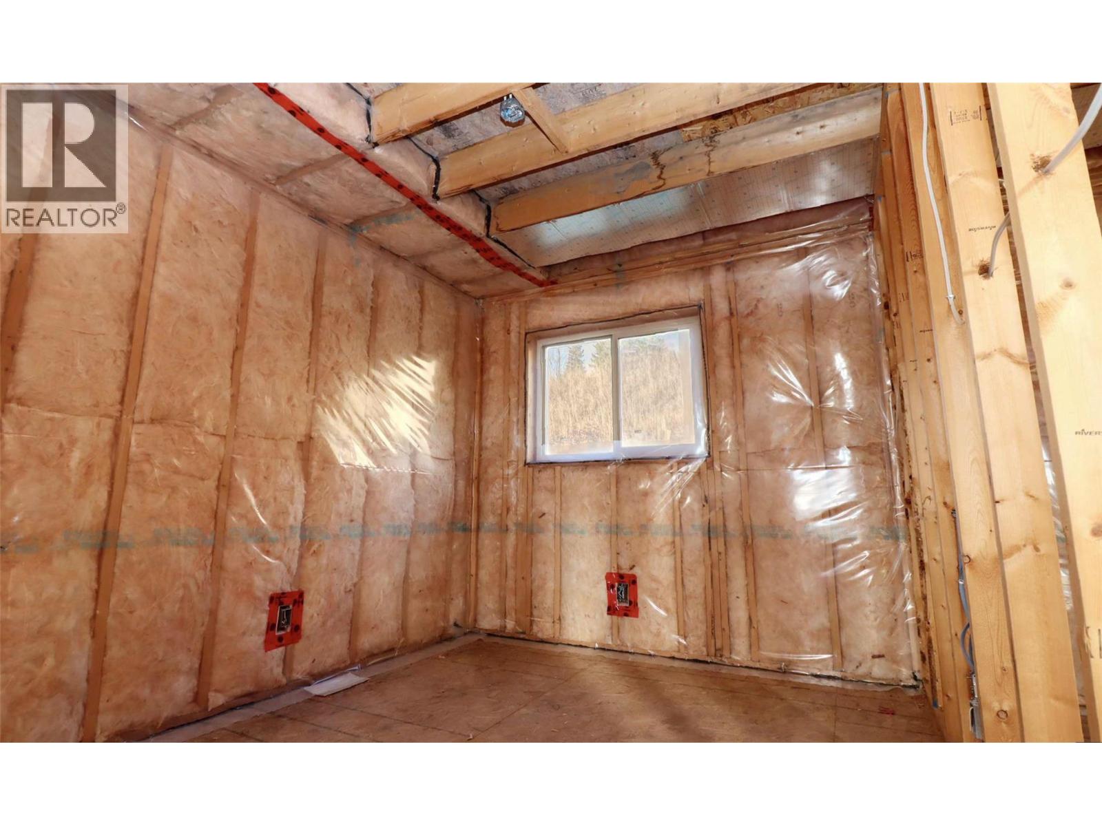 #141 2633 SQUILAX ANGLEMONT ROAD - 12