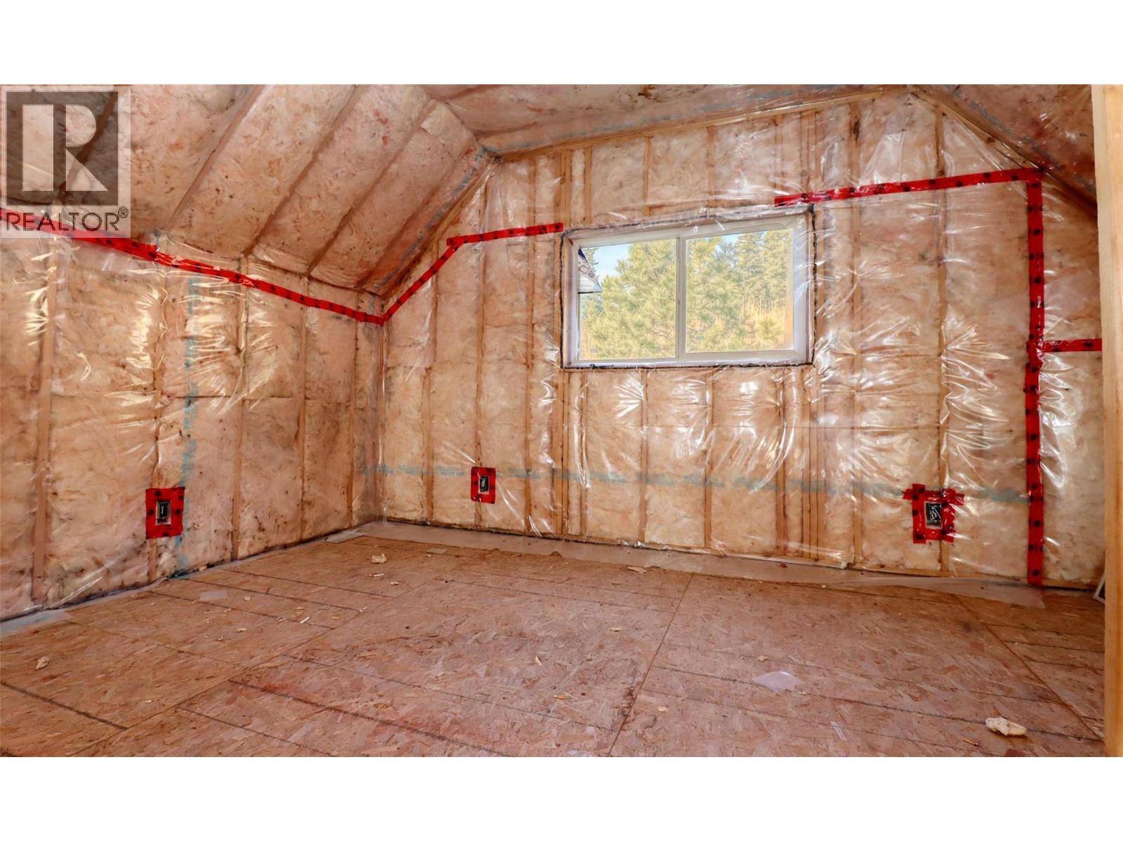 #141 2633 SQUILAX ANGLEMONT ROAD - 19