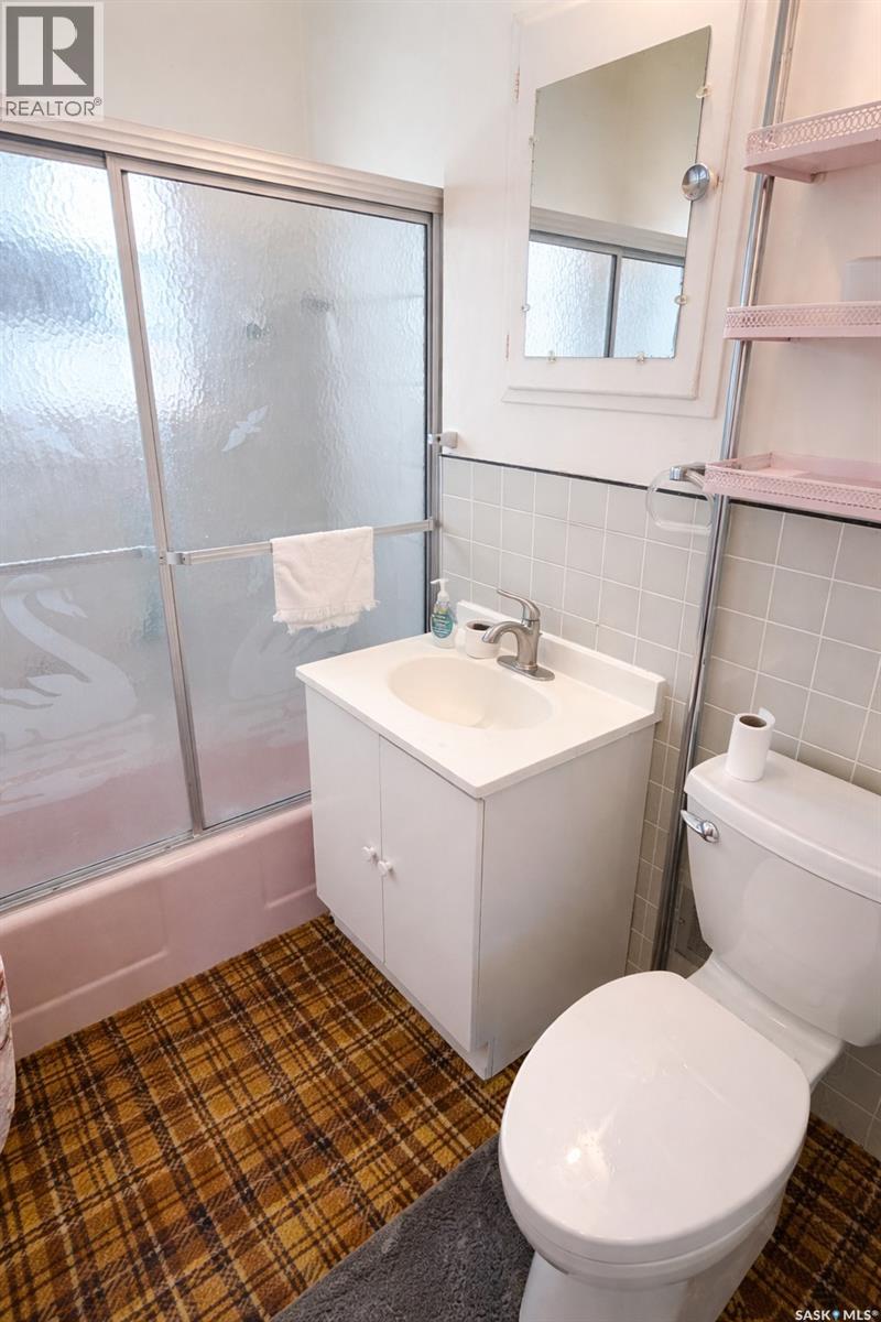 6366 Queens AVENUE — photo 11