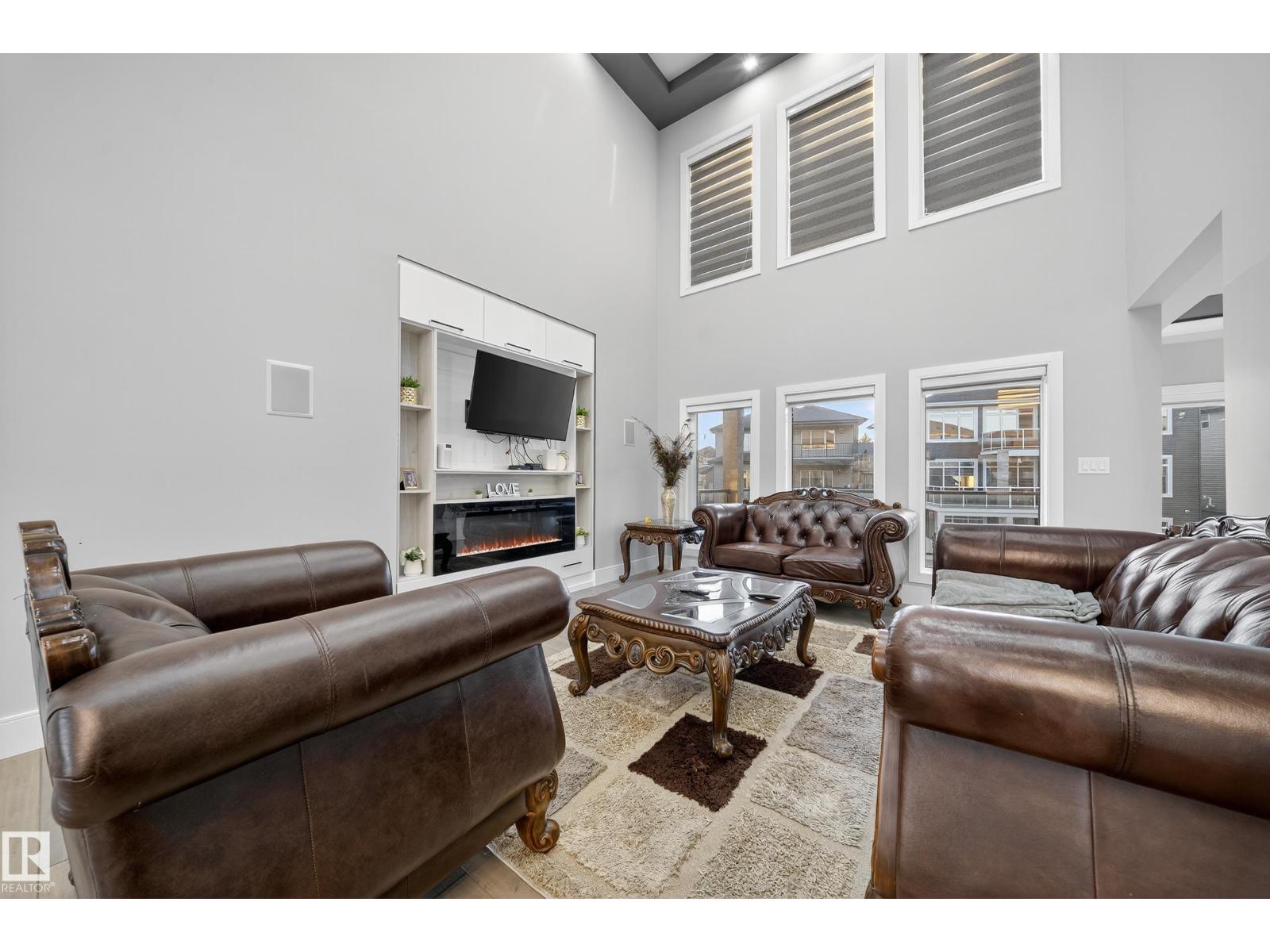 4406 TRIOMPHE CL, Beaumont