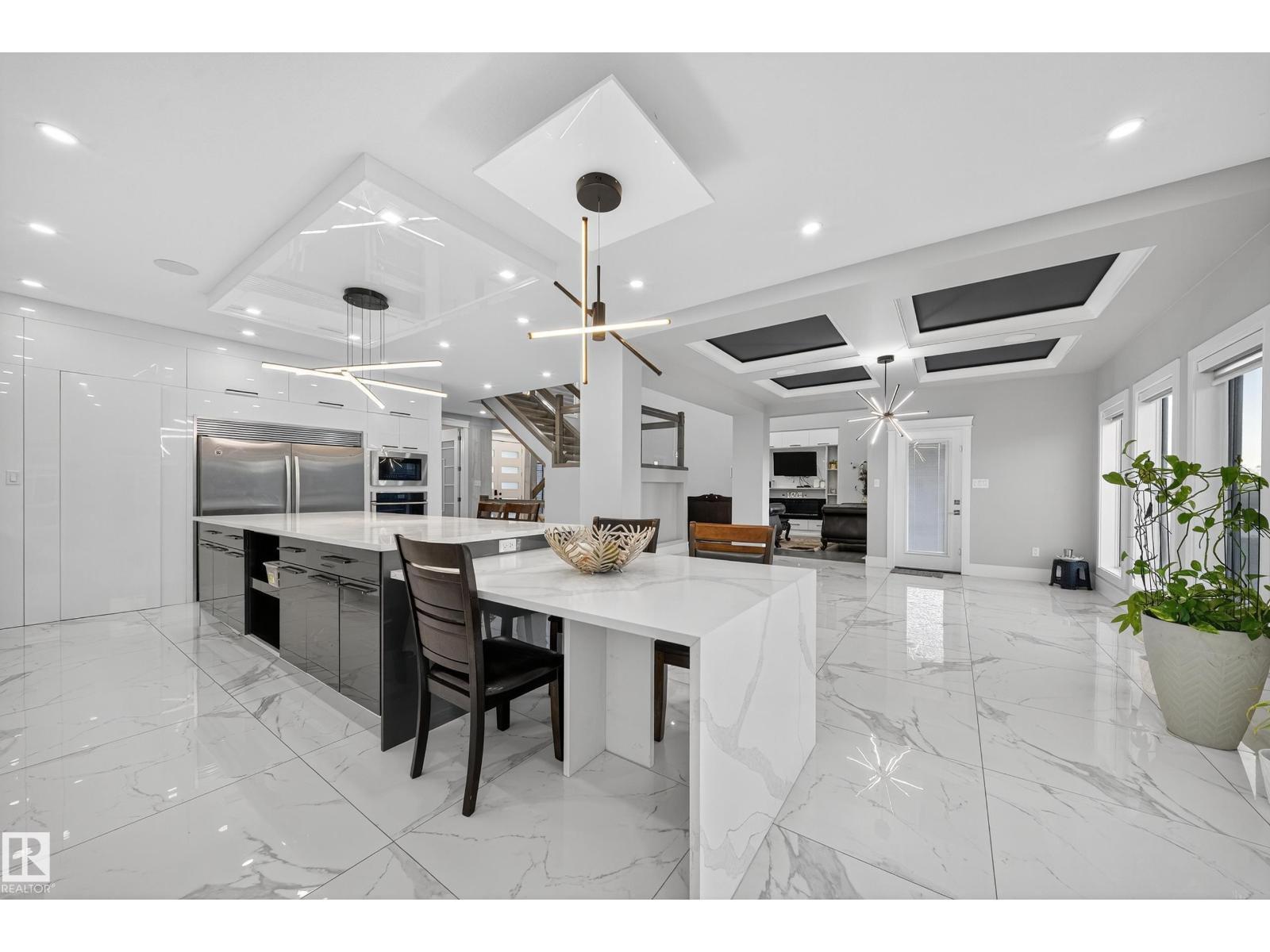 4406 TRIOMPHE CL, Beaumont