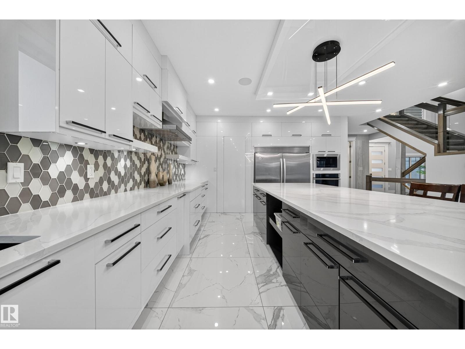 4406 TRIOMPHE CL, Beaumont